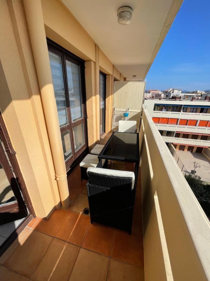 Frejus Plage - 50M2 Au Calme, Tout A Pieds Exteriör bild